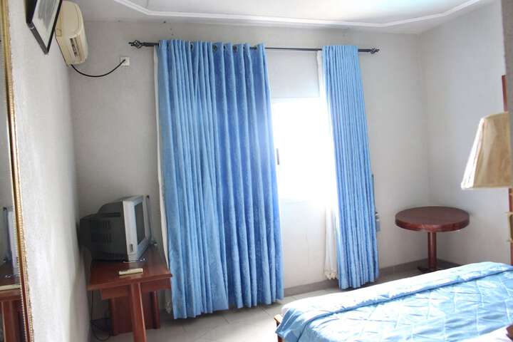 Room 33 of 56