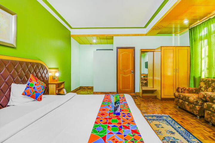 Room 9 of 29