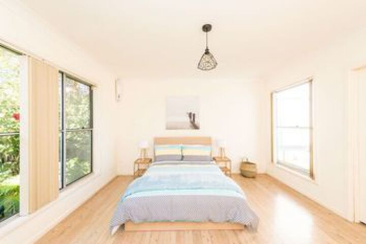 Room 10 of 34