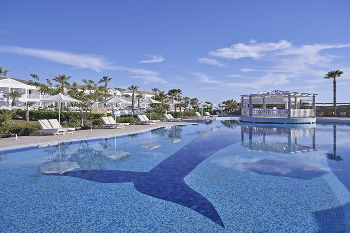 Pool 42 of 79