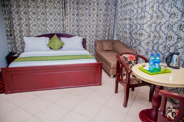 Room 3 of 15