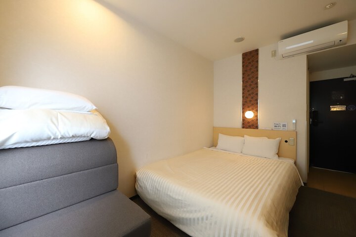 Room 14 of 41
