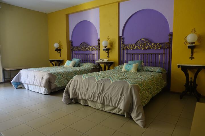 Room 6 of 27