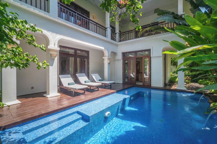 Pool 120 of 209