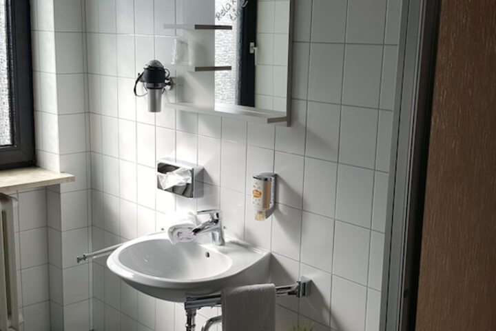 Room 26 of 50