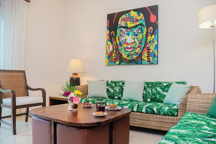 Room 169 of 426