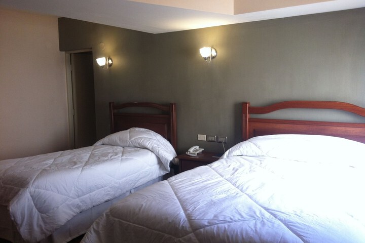 Room 11 of 33