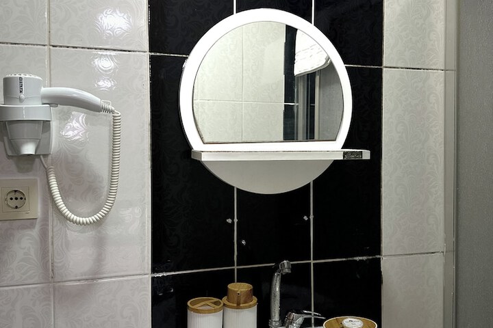 Vanity Photo