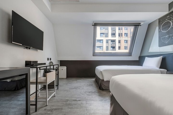 Room 20 of 121