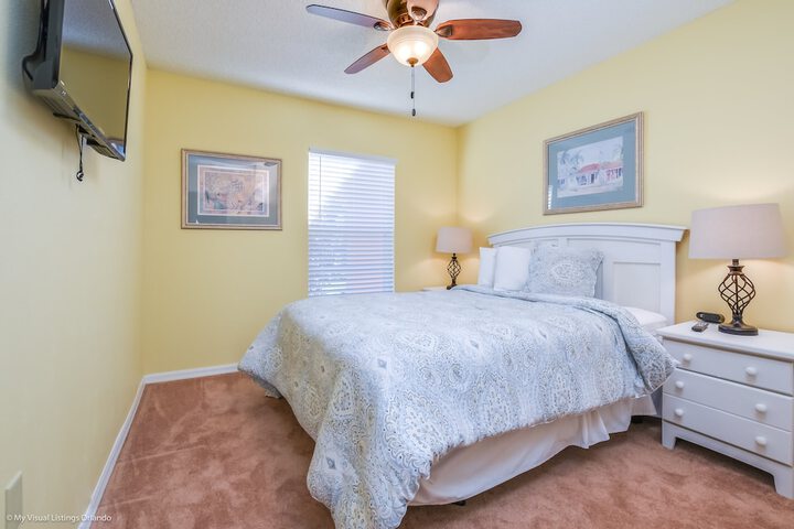 Room 8 of 38