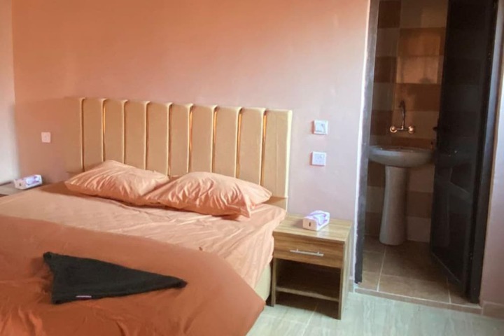 Room 6 of 54