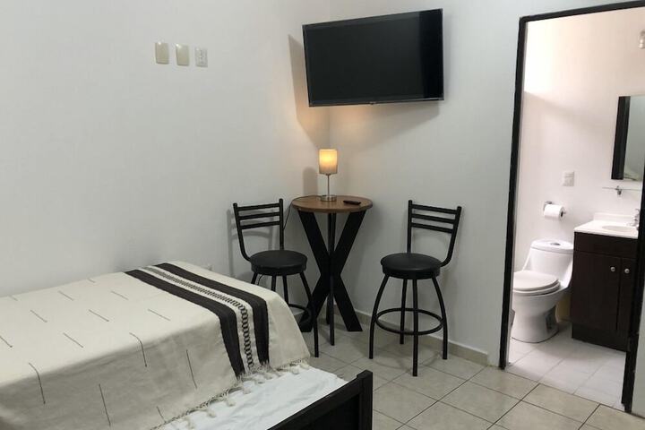 Room 3 of 10
