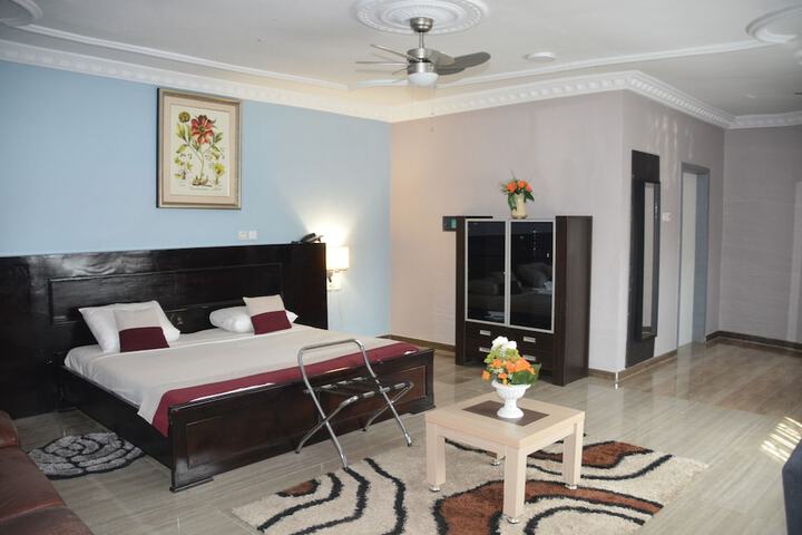 Room 6 of 21
