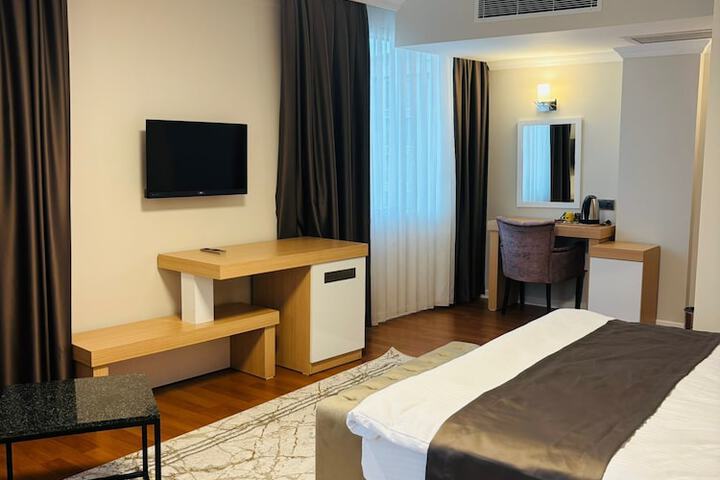 Room 15 of 68