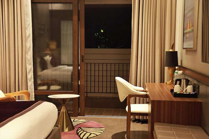 Room 13 of 53