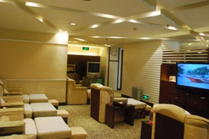 Spa 6 of 13