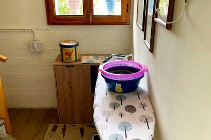 Room 5 of 38