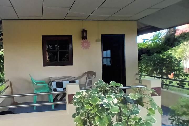 Room 32 of 104