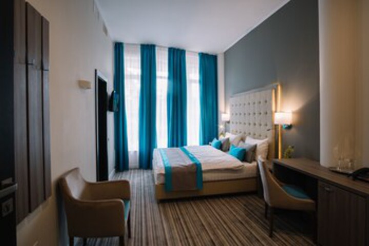 Room 40 of 48