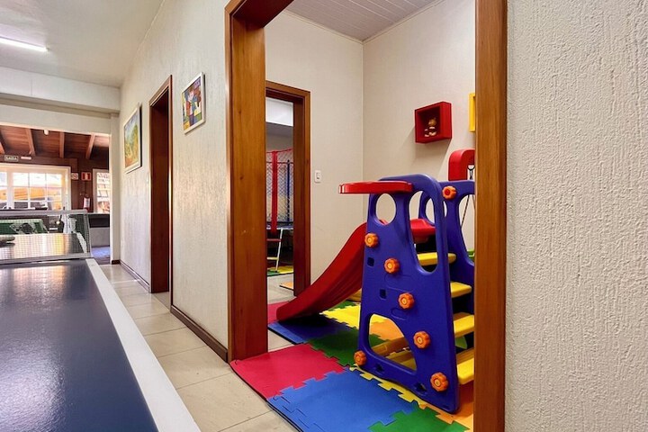 Room 48 of 84