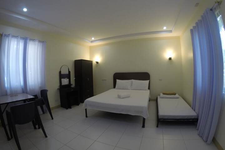 Room 12 of 42