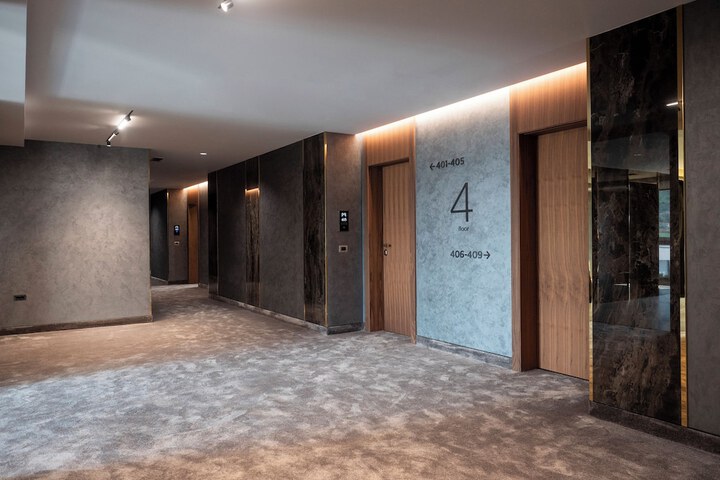 Ballroom/Hall 50 of 52