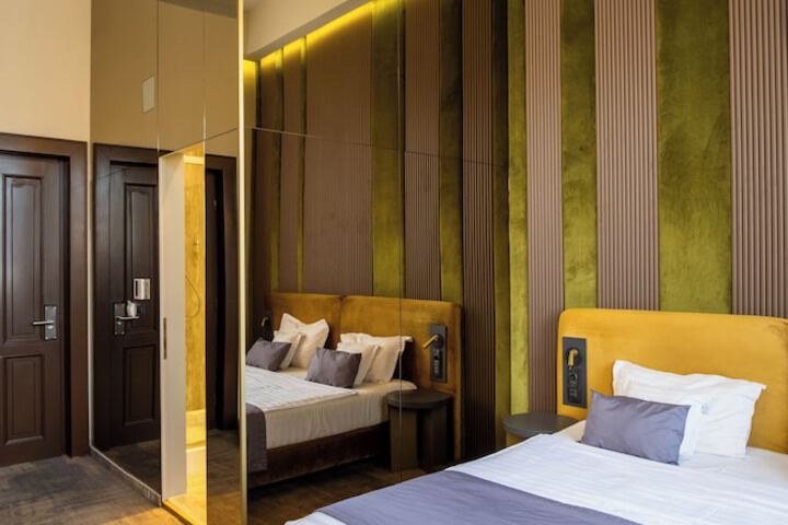 Room 58 of 120