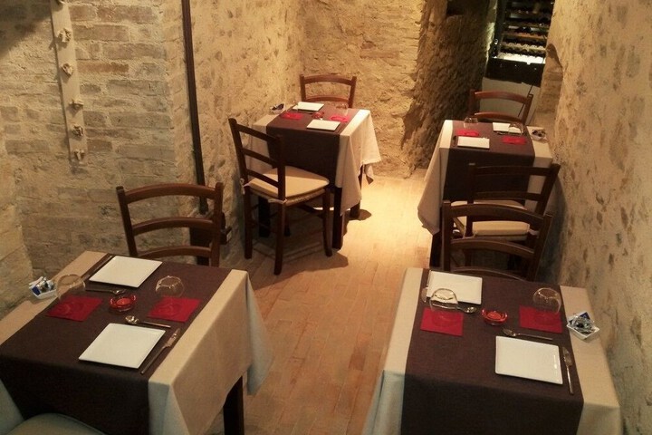 Dining 45 of 73