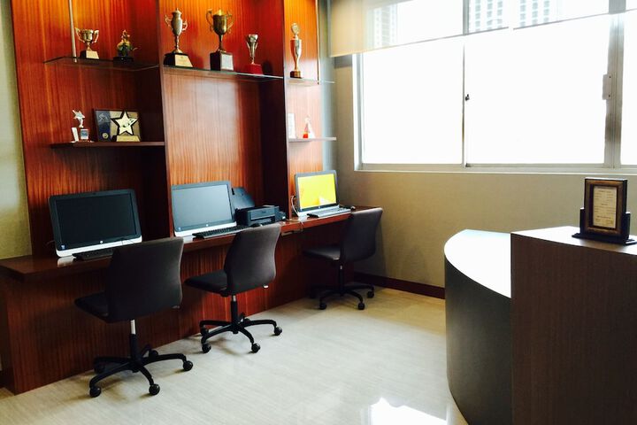 Business Center 55 of 59