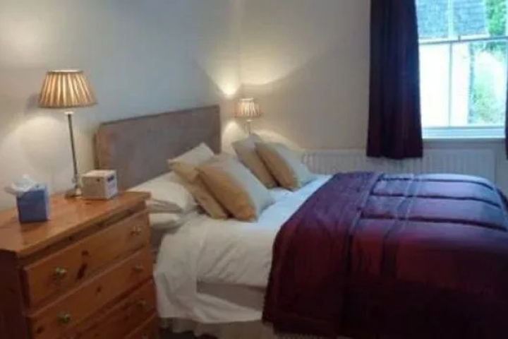 Room 2 of 11