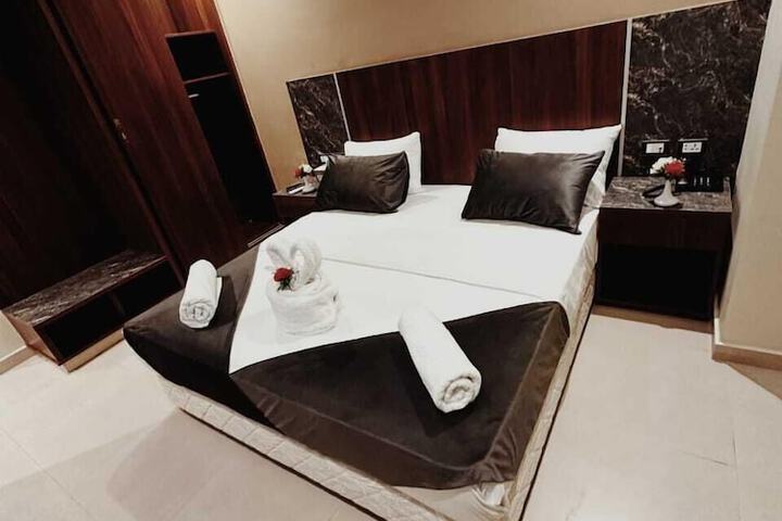 Room 32 of 110
