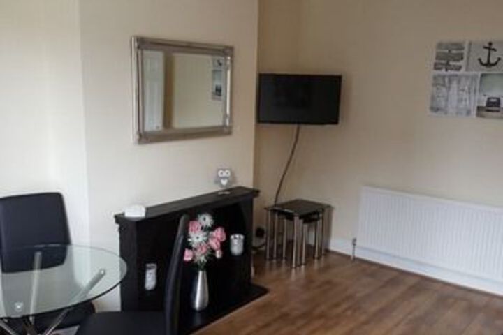 Room 17 of 27