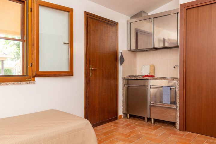 Room 30 of 126