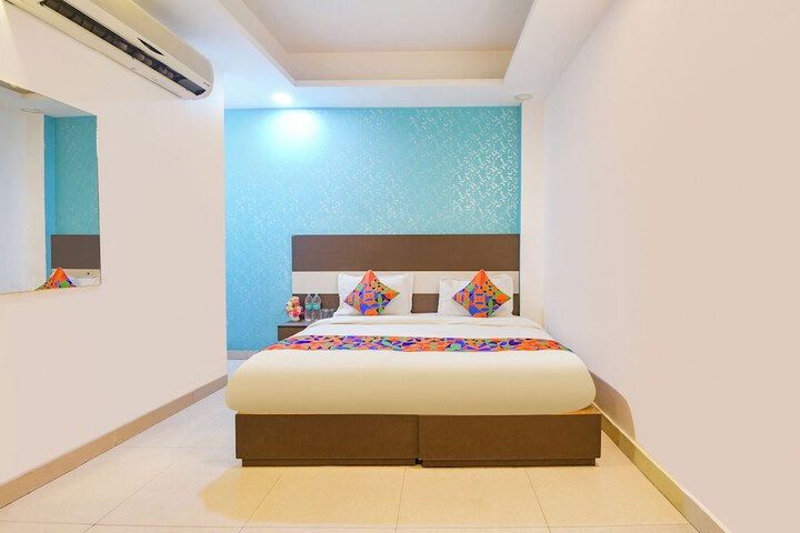 Room 18 of 39