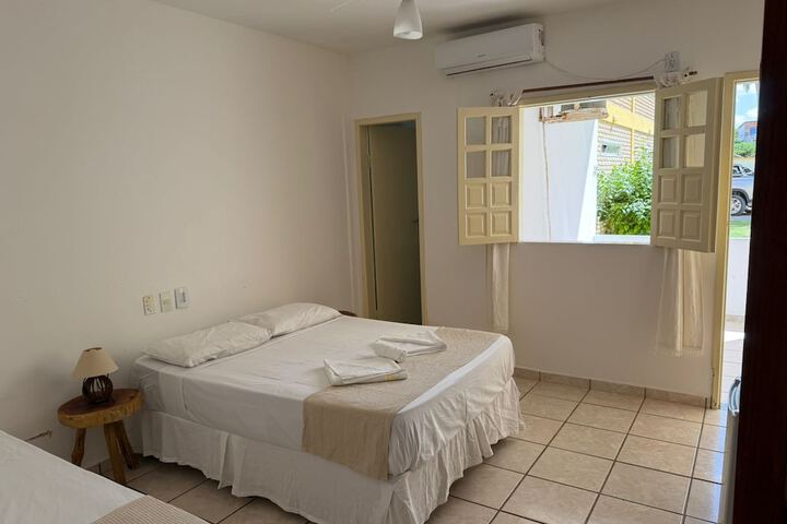 Room 3 of 52
