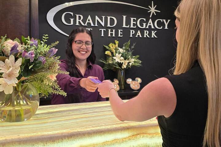 Check-in/check-out kiosk