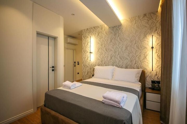 Room 26 of 108