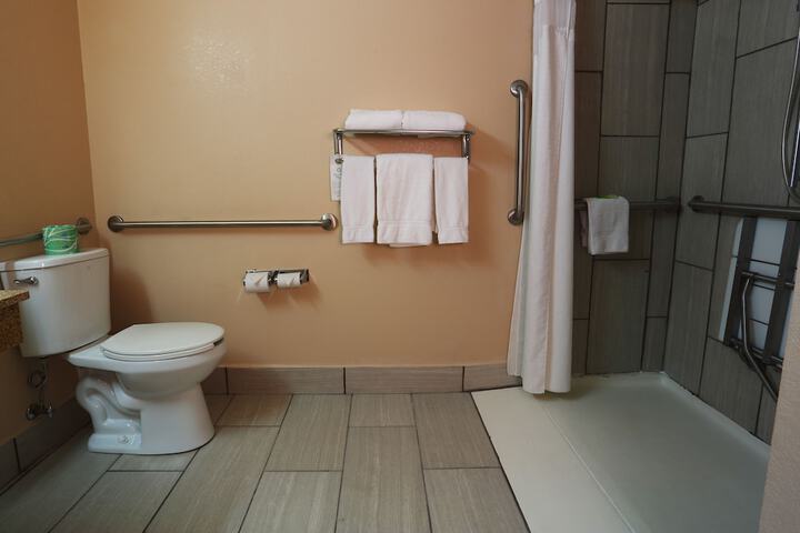Room 21 of 56