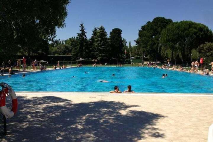Pool 13 of 39