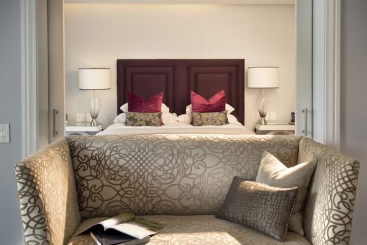 Room 4 of 48