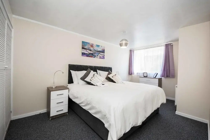 Room 3 of 17
