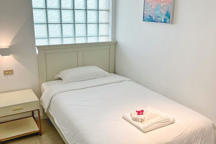 Room 18 of 45