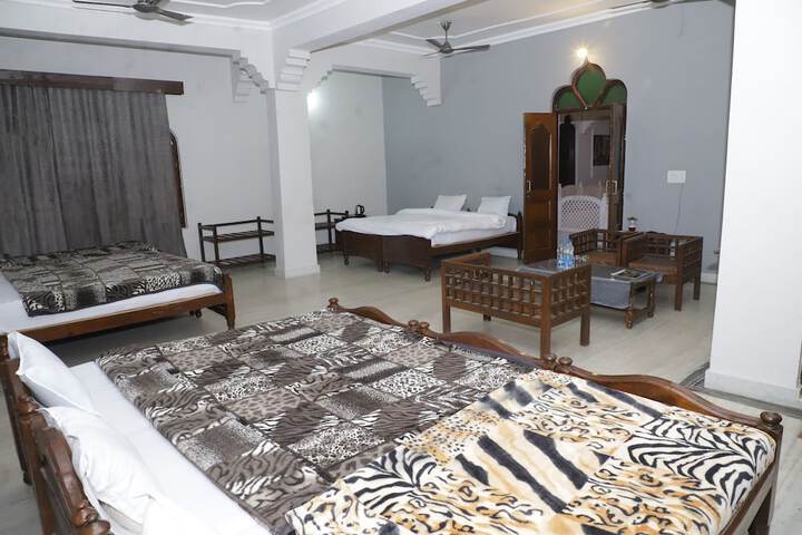 Room 14 of 56
