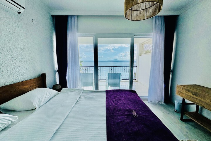 Room 40 of 73