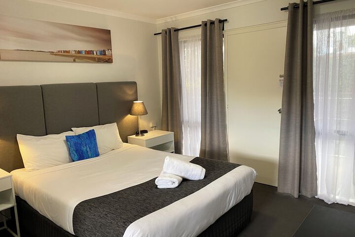 Room 34 of 134