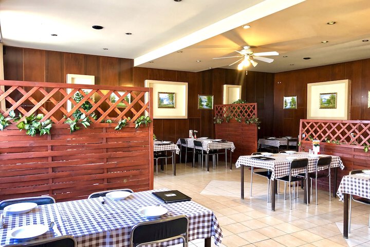 Dining 50 of 76