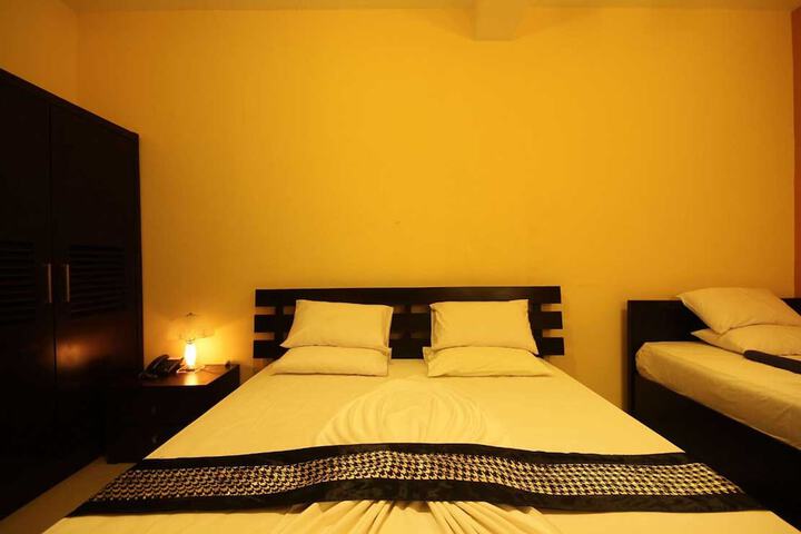 Room 5 of 13