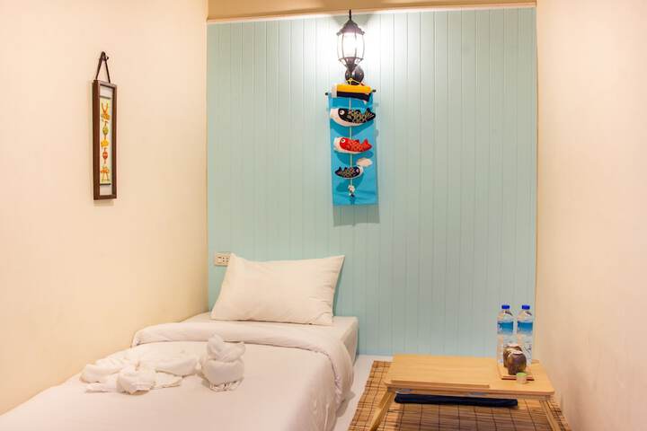Room 6 of 39