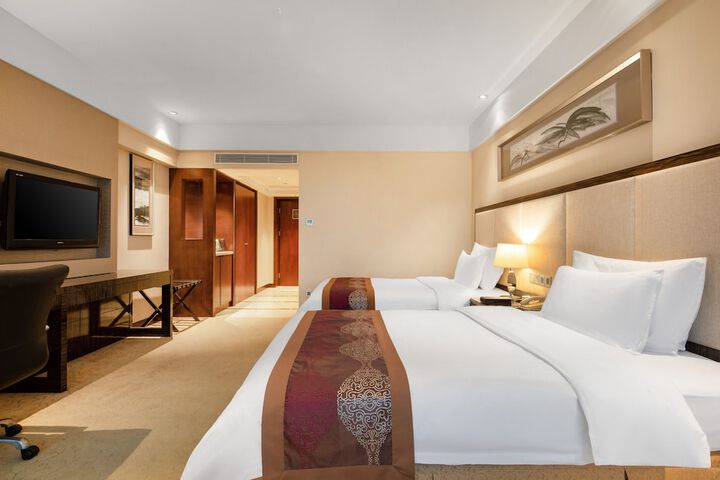Room 29 of 74