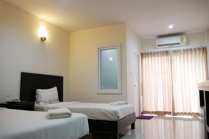Room 12 of 31